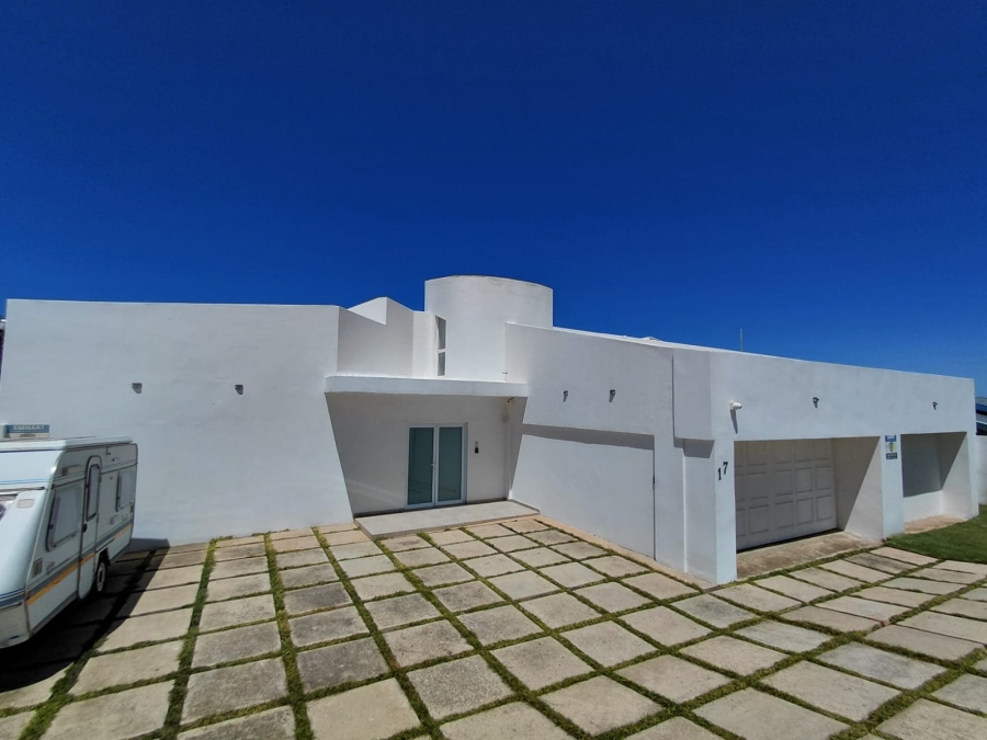 5 Bedroom Property for Sale in Jeffreys Bay Central Eastern Cape